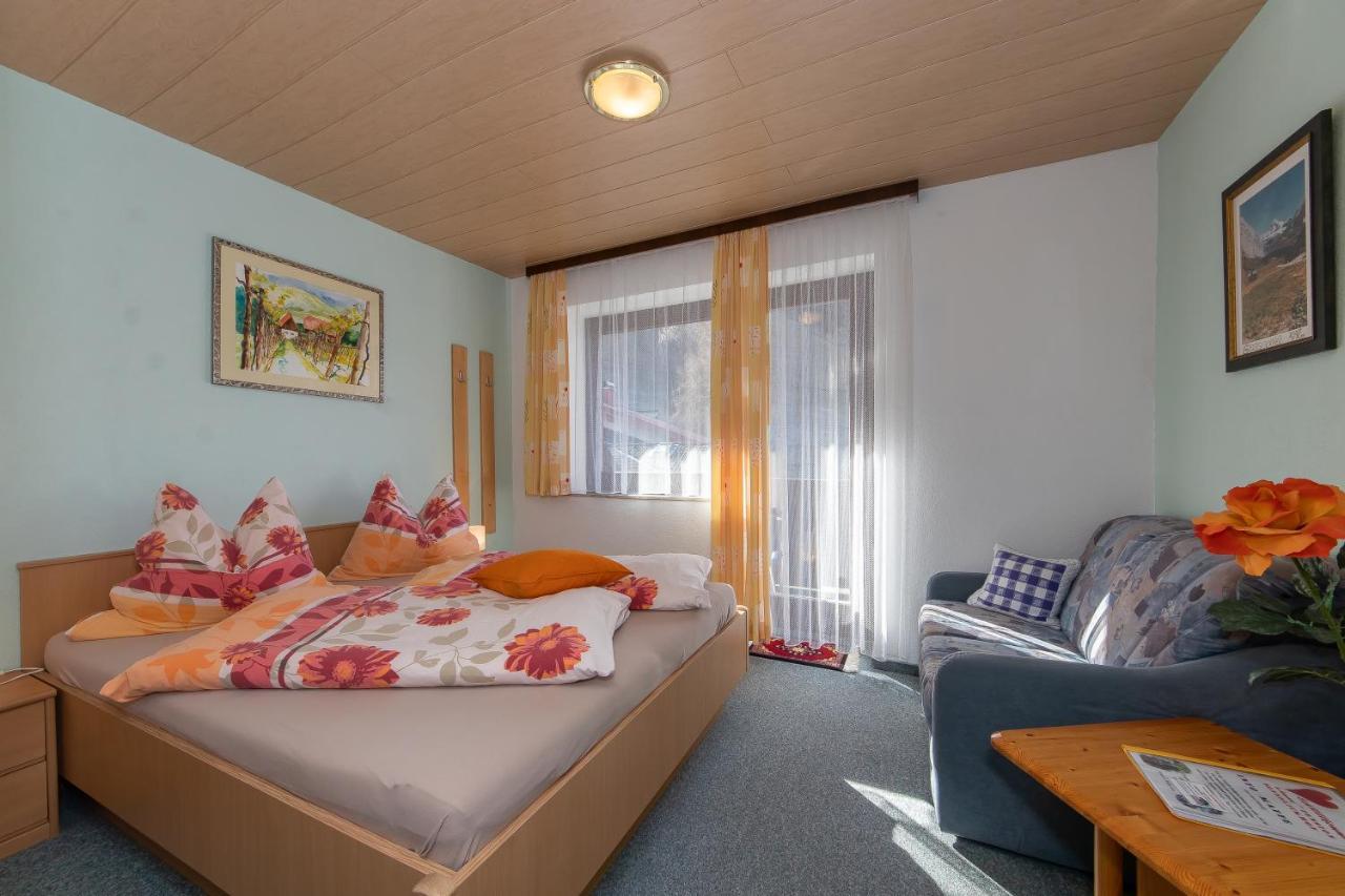 Fruehstuecks- Pension Sonnblickhof Rauris Dış mekan fotoğraf